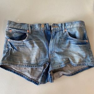 Urban Outfitters BDG Jean shorts 30